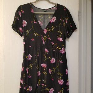 Black floral juniors short sleeve v-neck dress